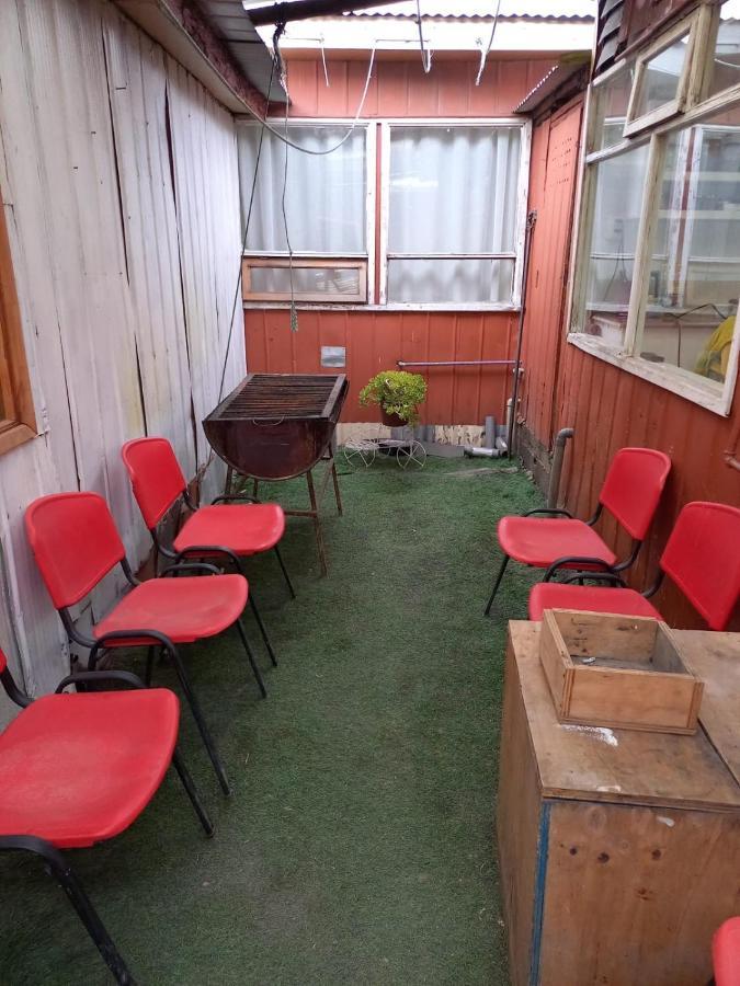 Hostal Hellen Puerto Natales Buitenkant foto