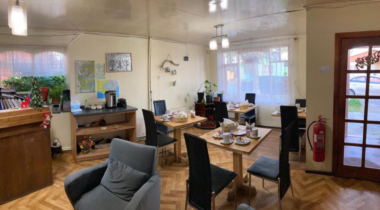 Hostal Hellen Puerto Natales Buitenkant foto